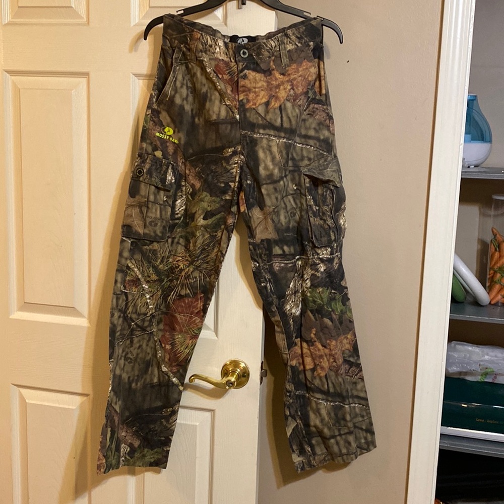 Mossy Oak boys size 18 (xxl) camo cargo pants